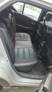 Blade Silver Nissan Kicks XV Premium Diesel BS 4