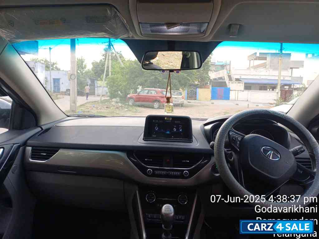 Tata Nexon Xz+