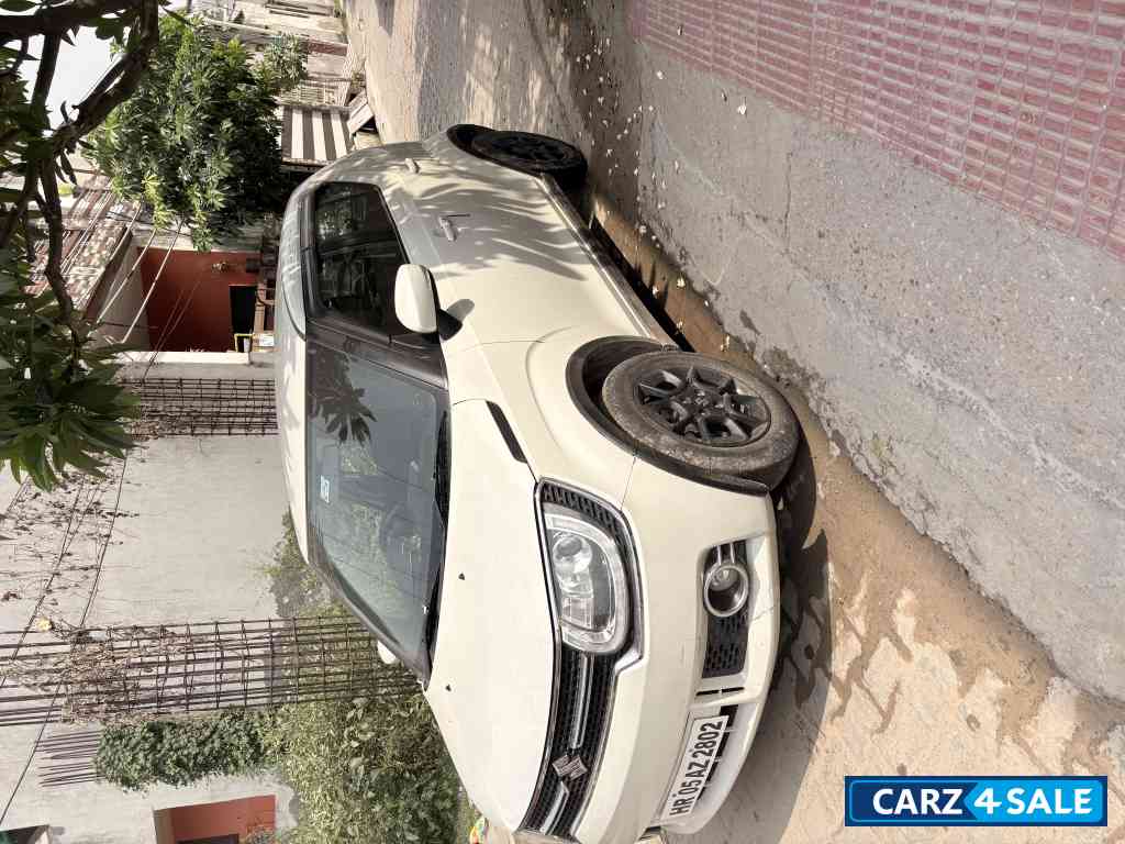 White Maruti Suzuki Ignis Alpha