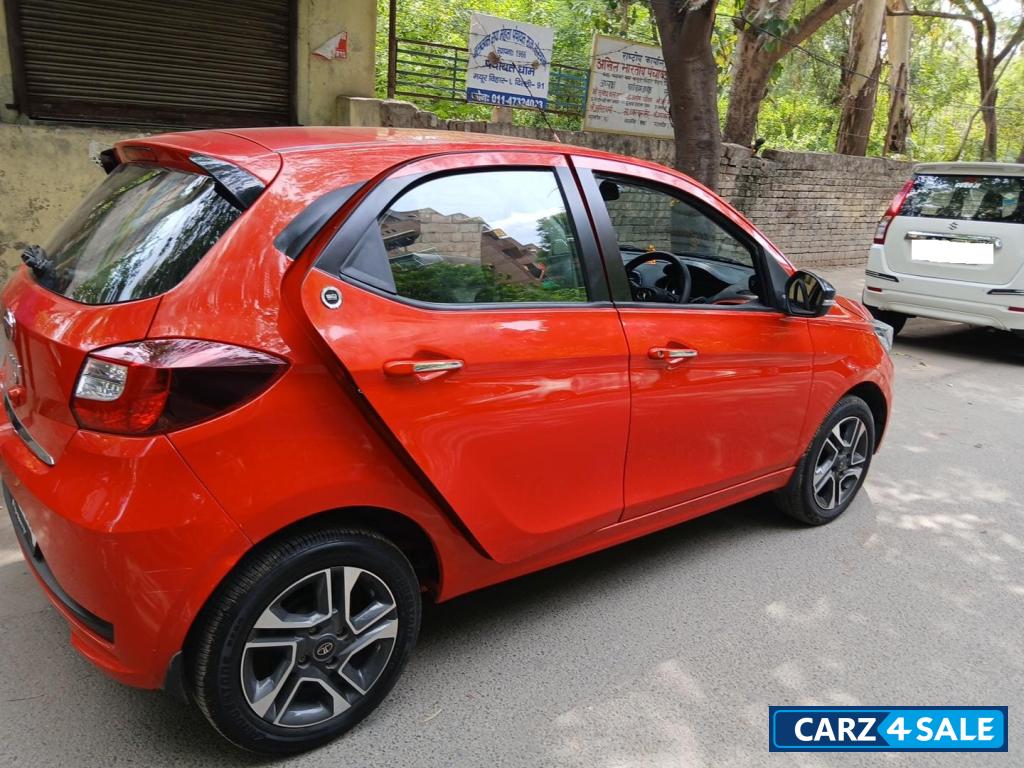 Red Tata Tiago XZ Plus