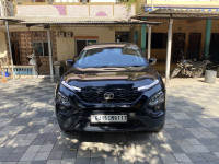 Black Tata Harrier Xt+