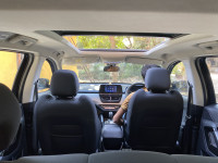 Black Tata Harrier Xt+