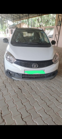 White Tata Tiago NRG