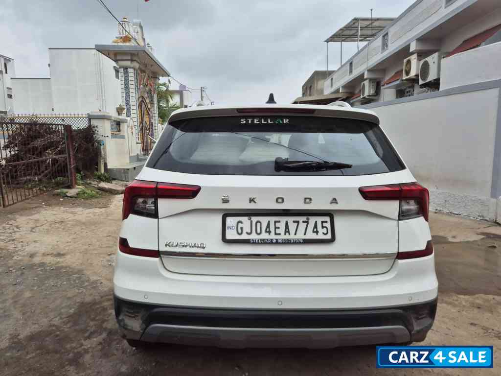 Candy White Skoda Kushaq 1.5 STYLE 06 AIR BAGS DSG AT