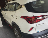 White Kia Seltos Htx 1.5 Diesel