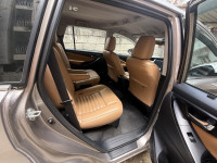 Bronze Toyota Innova Innova Crysta 2.8GX