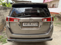 Bronze Toyota Innova Innova Crysta 2.8GX
