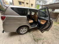 Bronze Toyota Innova Innova Crysta 2.8GX