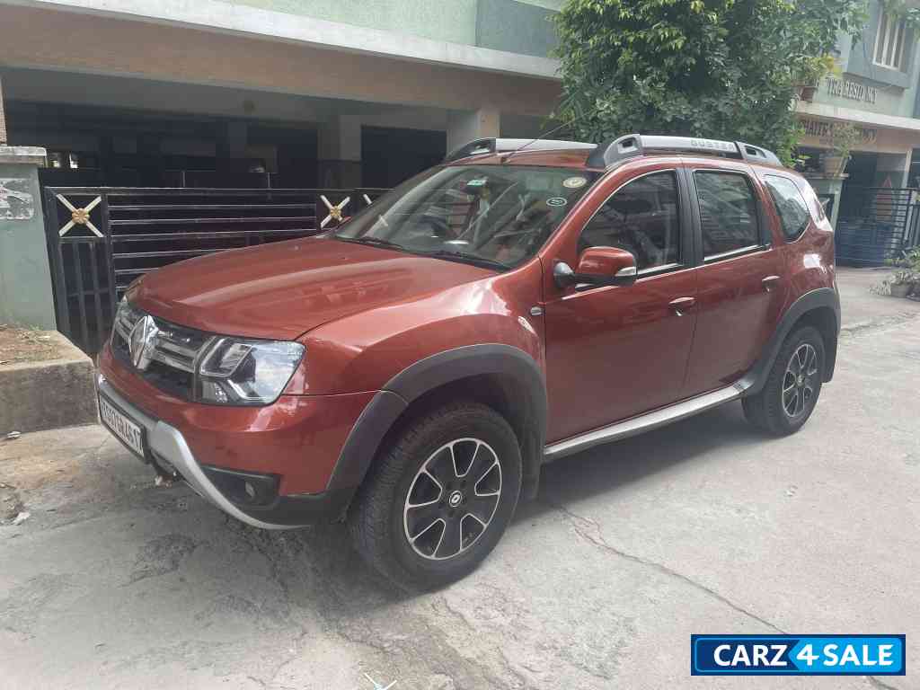 Orange Renault Duster RXZ AWD Diesel