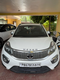 White Tata Nexon XZ+