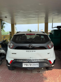 White Tata Nexon XZ+