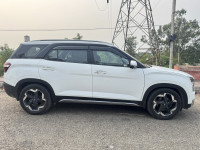 Polar White Hyundai Alcazar Platinum