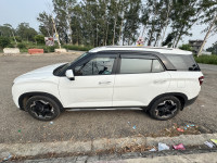 Polar White Hyundai Alcazar Platinum