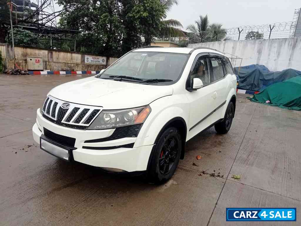Mahindra XUV 500 W8