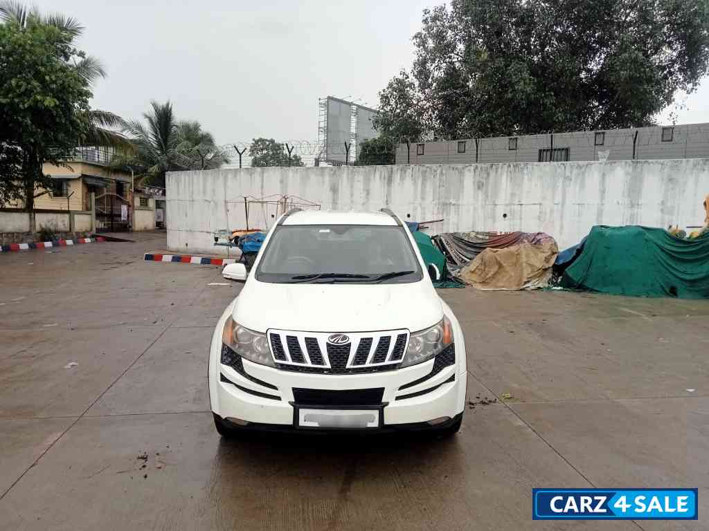 Mahindra XUV 500 W8