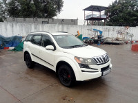Mahindra XUV 500 W8