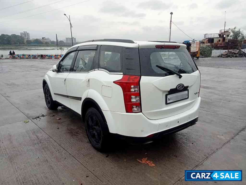 Mahindra XUV 500 W8
