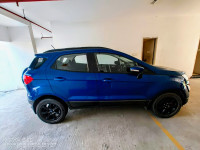 Lightning Blue Ford Ecosport Titanium plus 1.5L