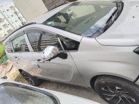 Silver Mahindra Marazzo M2 7 seater