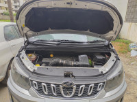 Silver Mahindra Marazzo M2 7 seater