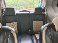 Silver Mahindra Marazzo M2 7 seater