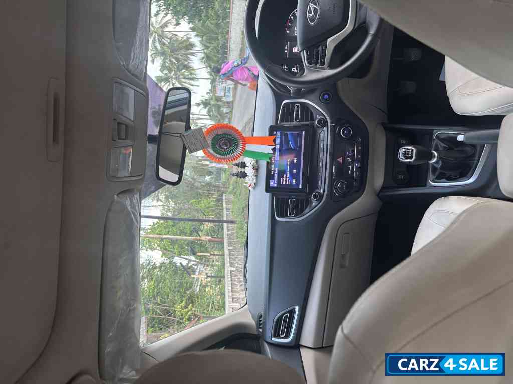 Hyundai Verna Sx 1.5 MPI MT