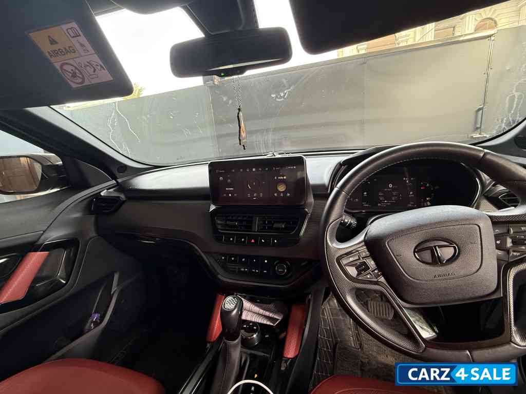 Black Tata Harrier Xza plus red dark Black Tata Harrier Xza plus red dark