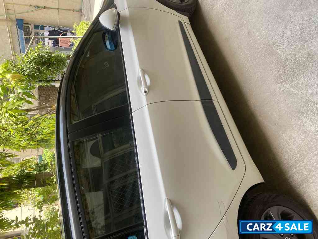 Dual Tone Hyundai i10 Grand i10