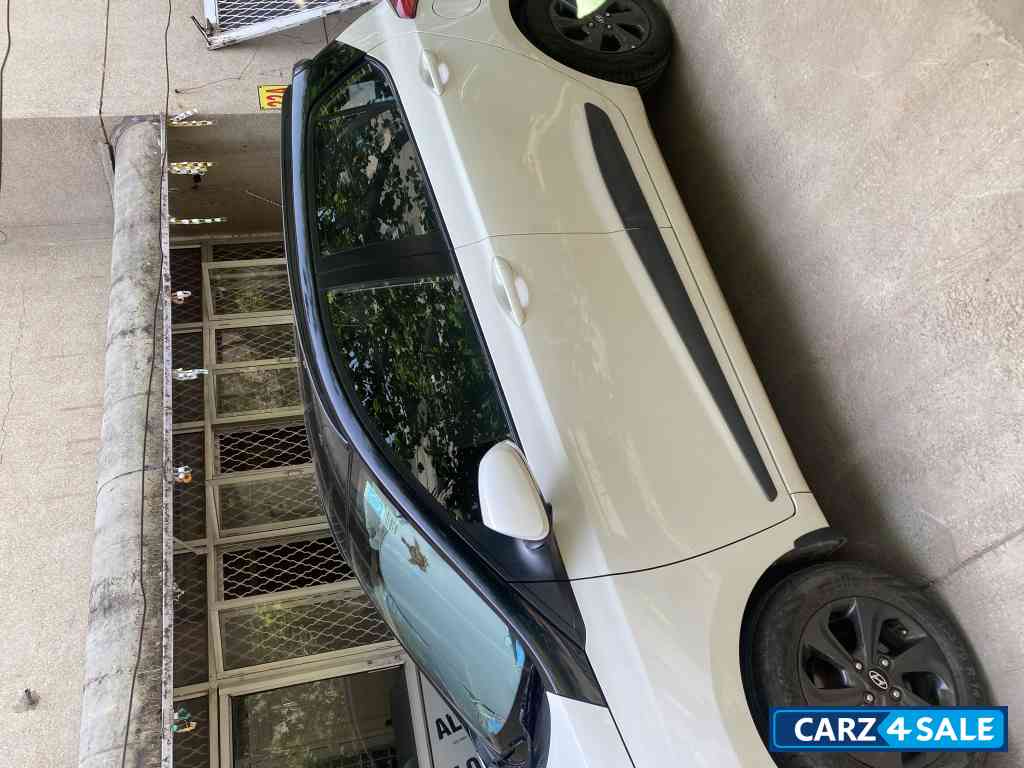 Dual Tone Hyundai i10 Grand i10