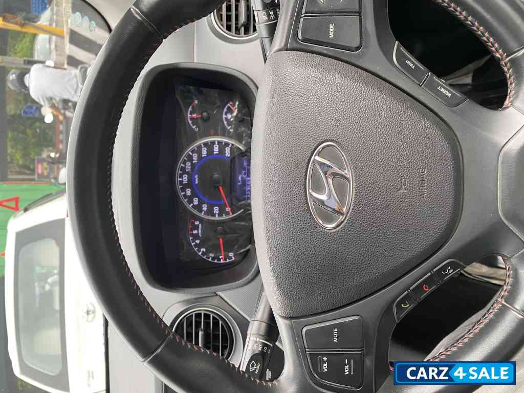 Dual Tone Hyundai i10 Grand i10