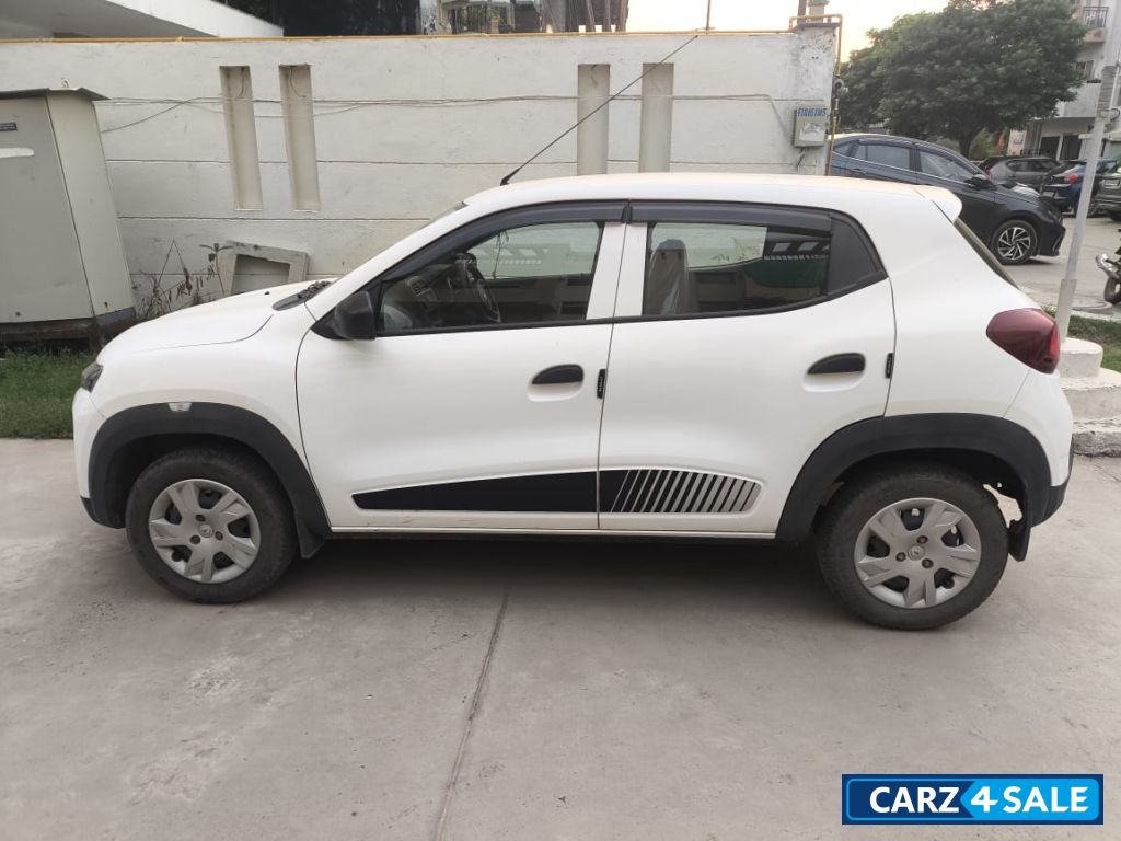 White Renault Kwid Rxl