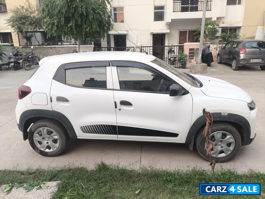White Renault Kwid Rxl