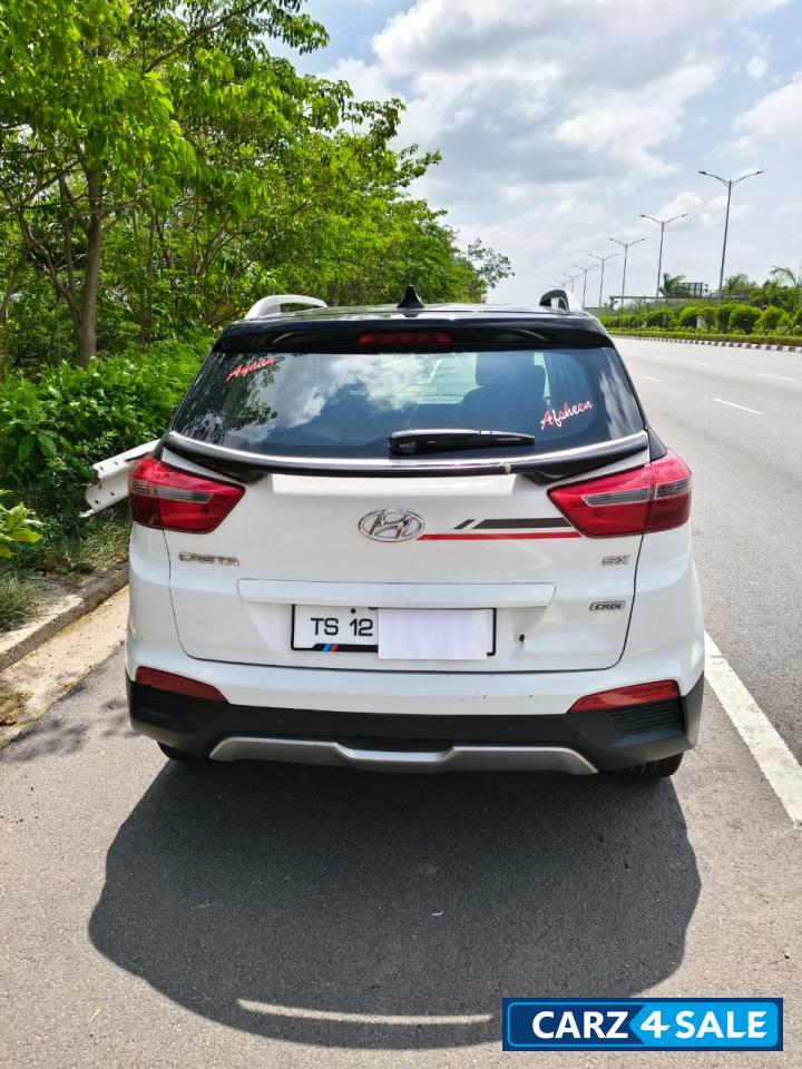 White And Black Dual Tone Hyundai Creta Anniversary Addition