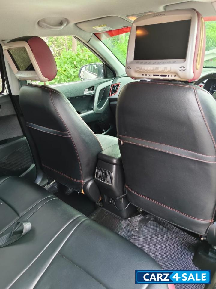 White And Black Dual Tone Hyundai Creta Anniversary Addition