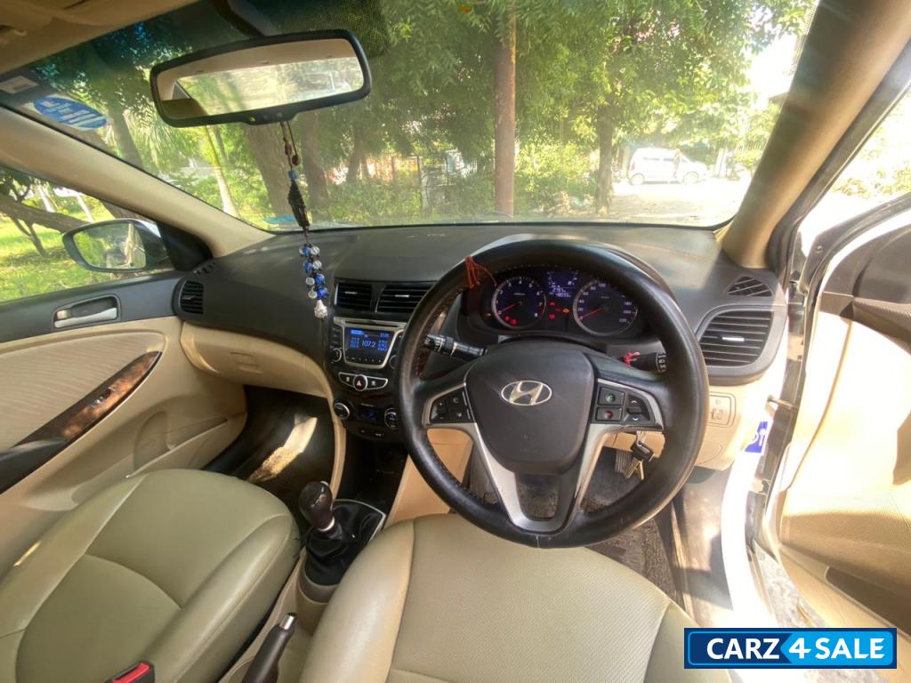 Hyundai Verna 1.6 VTVT S + CNG