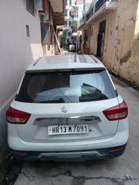 White Maruti Suzuki Vitara Brezza Ldi (o)