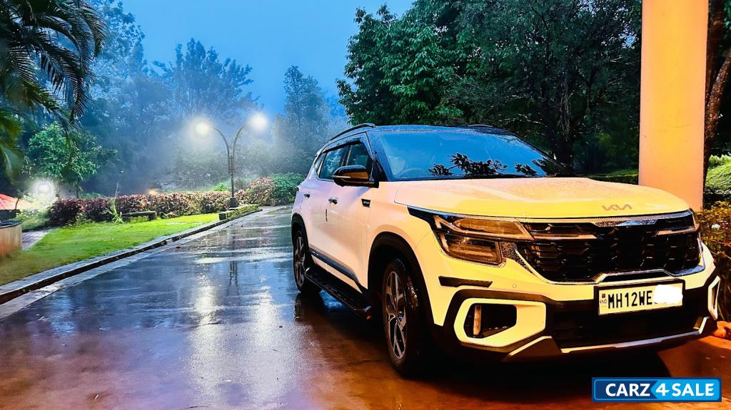 White+black Dual Tone Kia Seltos GTX Plus DCT Automatic - Dual Tone