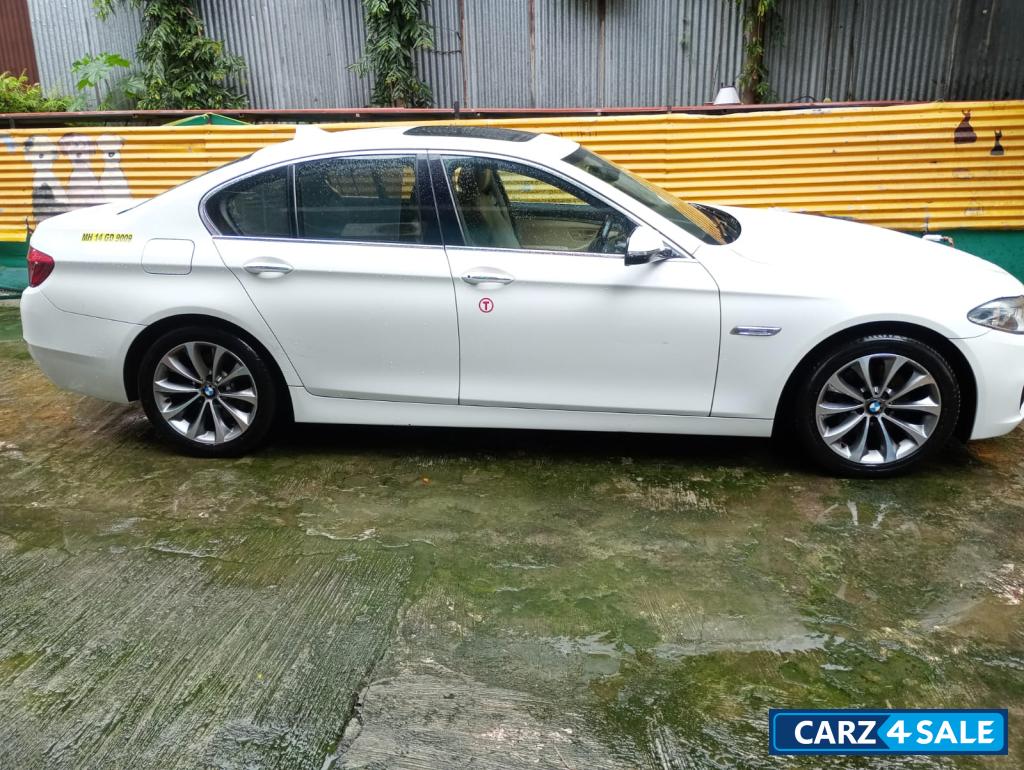 White Mercedes-Benz E-Class E-250