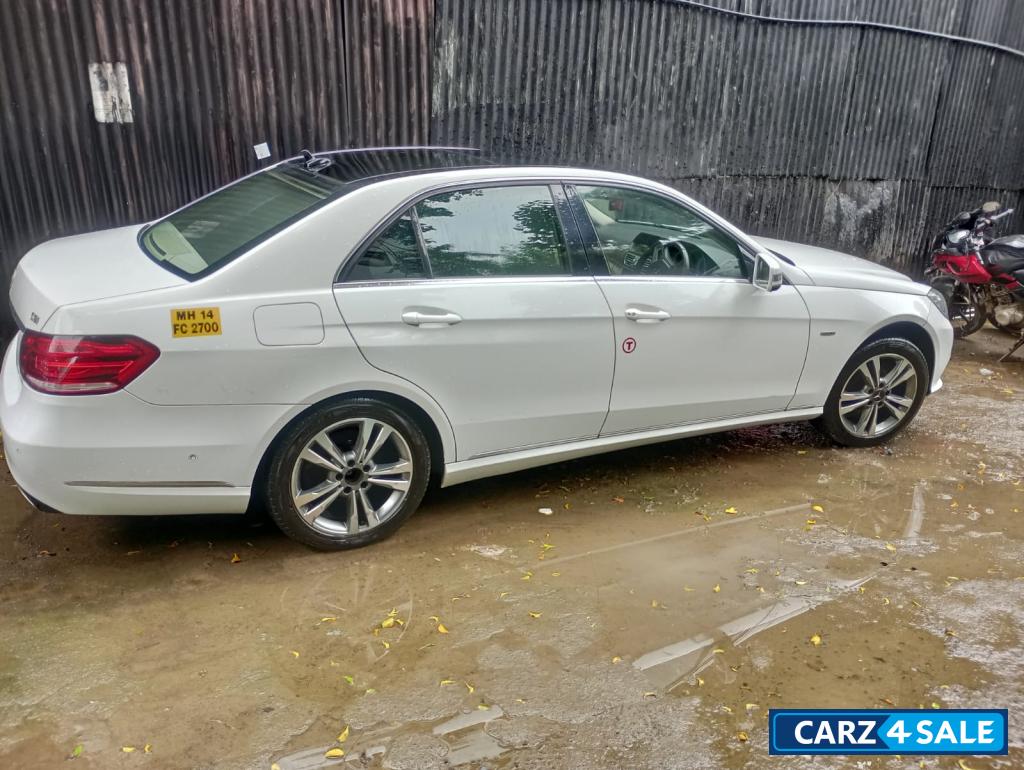 White Mercedes-Benz E-Class E-250