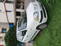 White Hyundai Santro GLS