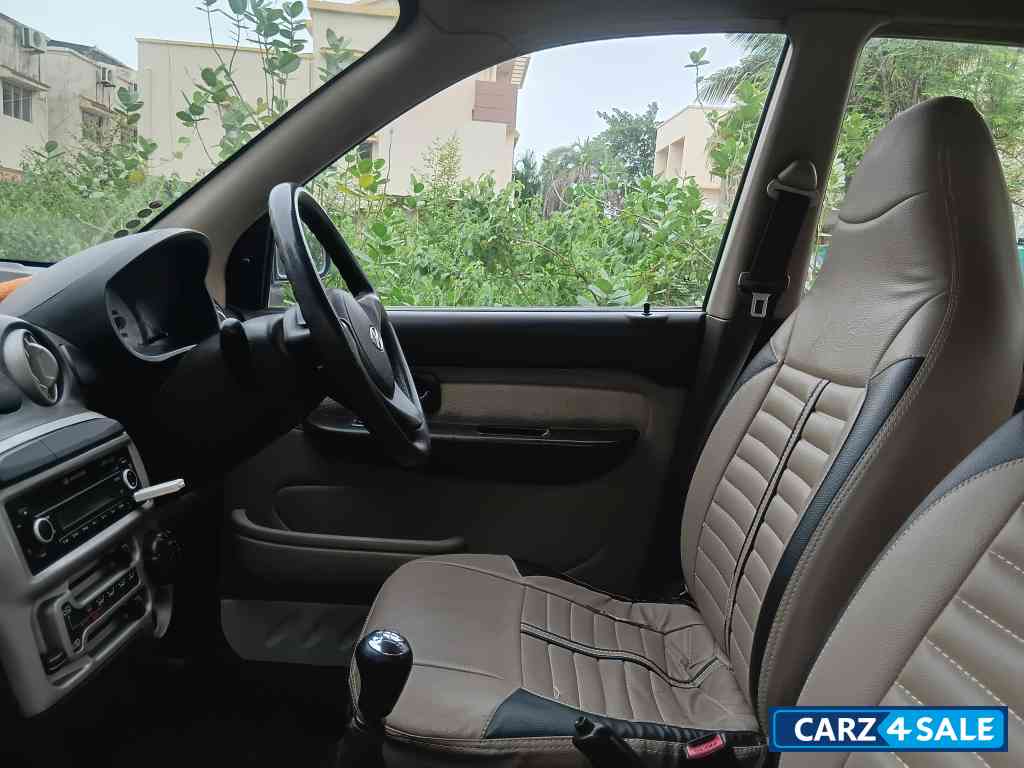 White Hyundai Santro GLS White Hyundai Santro GLS