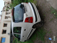 White Hyundai Santro GLS