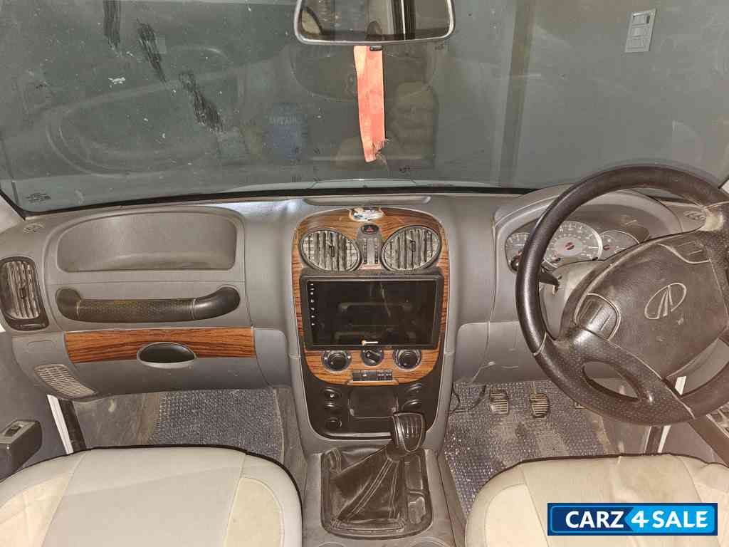 White Mahindra Scorpio Micro hybrid ex