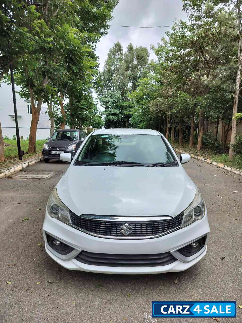 White Maruti Suzuki Ciaz SMART HYBRID DELTA