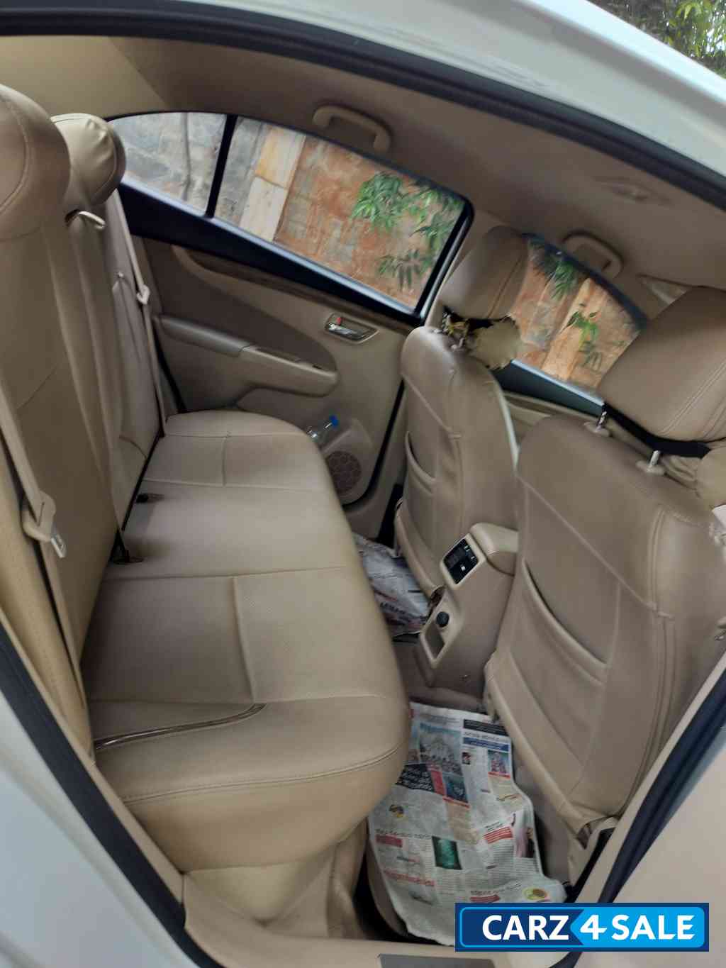 White Maruti Suzuki Ciaz SMART HYBRID DELTA