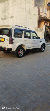 Mahindra Scorpio S6plus 2016 Model