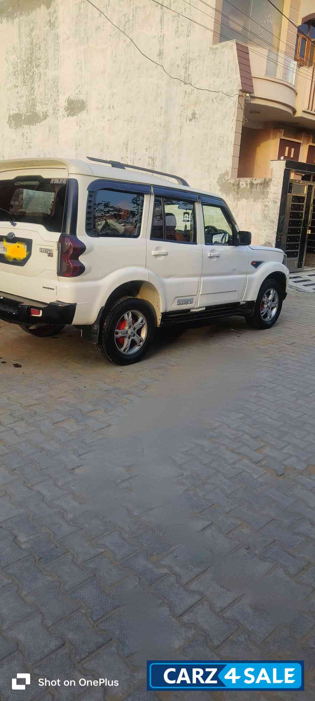 Mahindra Scorpio S6plus