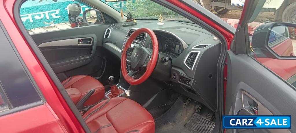 Maruti Suzuki Vitara Brezza Zdi plus dual tone