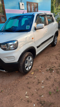 Superior White Maruti Suzuki S-Presso VXI+