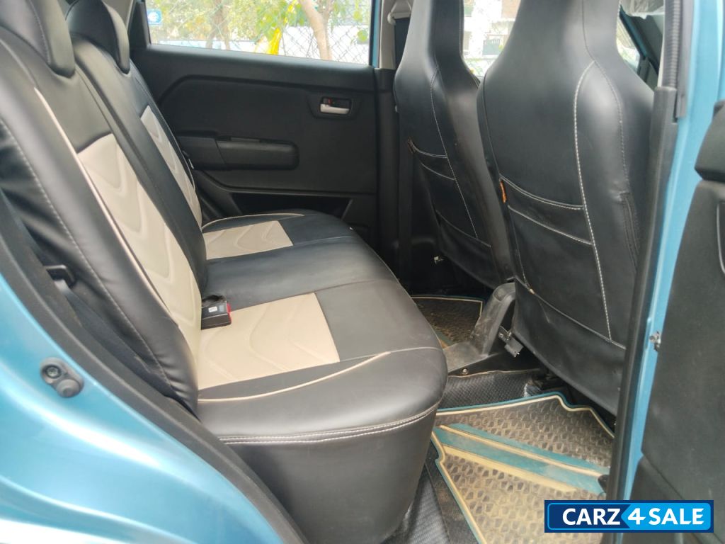 Blue Maruti Suzuki Wagon R VXi